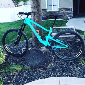 Meet your Posher, Drew